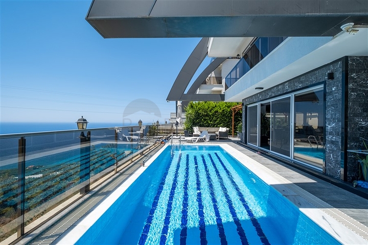 Вилла 3+1  с панорамным видом в районе Каргыджак