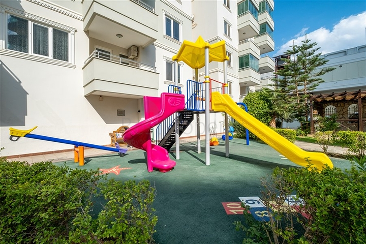 Апартаменты 2+1 в районе Тосмур в 200 м от моря 