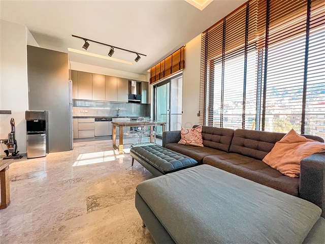 Пентхаус 2+1 в центре Алании у пляжа Клеопатры