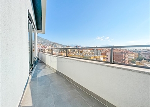 Пентхаус 2+1 в центре Алании у пляжа Клеопатры