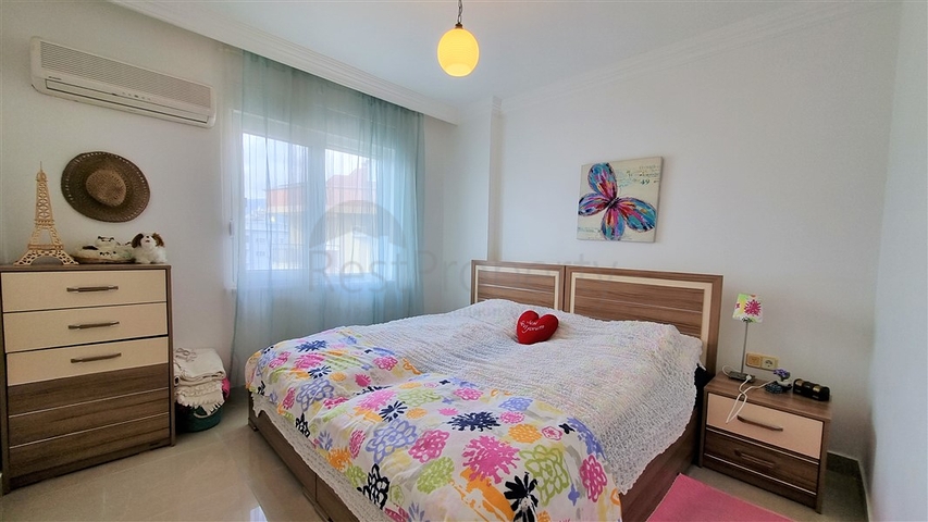 Просторный пентхаус с видом на горы