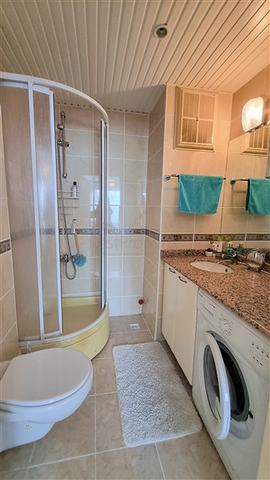 Просторный пентхаус с видом на горы