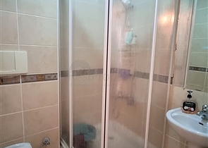 Просторный пентхаус с видом на горы