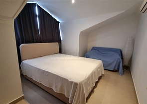 Просторный пентхаус с видом на горы