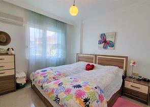 Просторный пентхаус с видом на горы