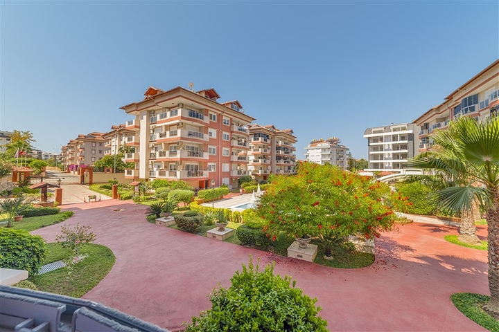 Пентхаус 4+1 в районе Оба