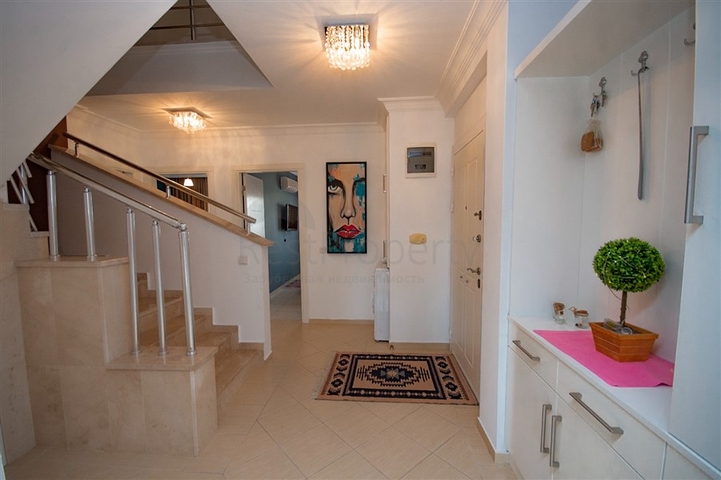 Пентхаус 4+1 в районе Оба