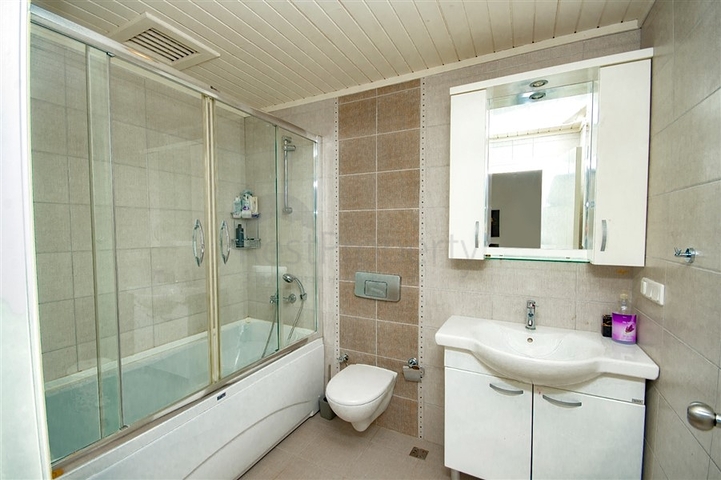 Пентхаус 4+1 в районе Оба