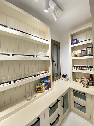 Отдельно стоящая вилла 4+1 с видом на море и город в бухте Бордакчи, Бодрум