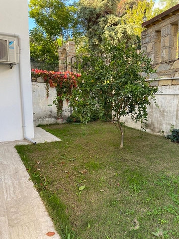 Отдельно стоящая вилла 4+1 с видом на море и город в бухте Бордакчи, Бодрум