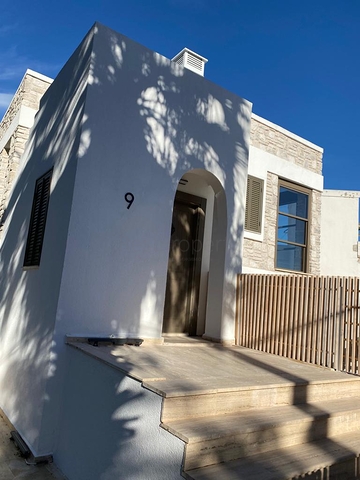 Отдельно стоящая вилла 4+1 с видом на море и город в бухте Бордакчи, Бодрум