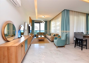 Трехкомнатная квартира на первой береговой линии