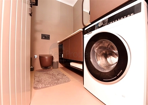 Трехкомнатная квартира на первой береговой линии