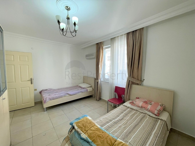 Трехкомнатная квартира в 400 метрах от моря