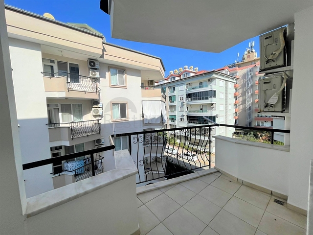 Трехкомнатная квартира в 400 метрах от моря