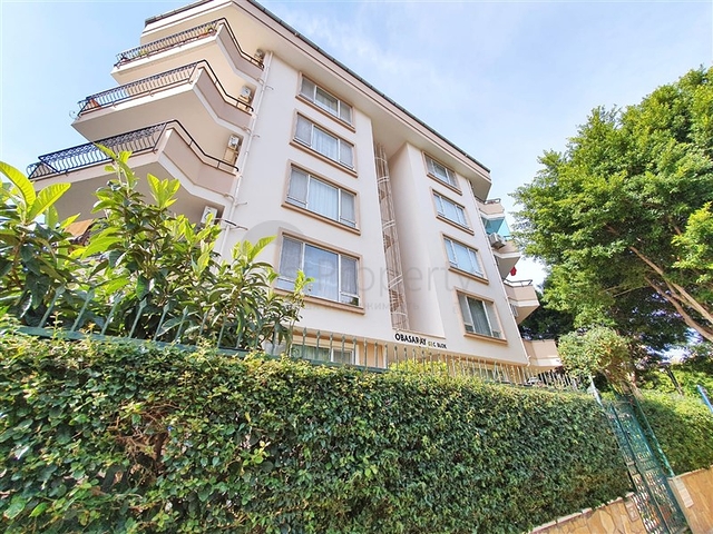 Трехкомнатная квартира в 400 метрах от моря