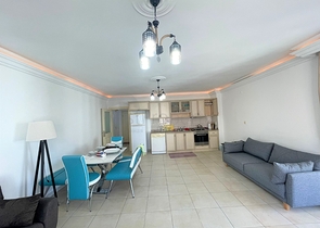 Трехкомнатная квартира в 400 метрах от моря