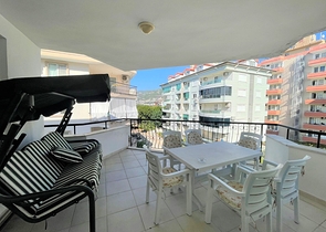 Трехкомнатная квартира в 400 метрах от моря