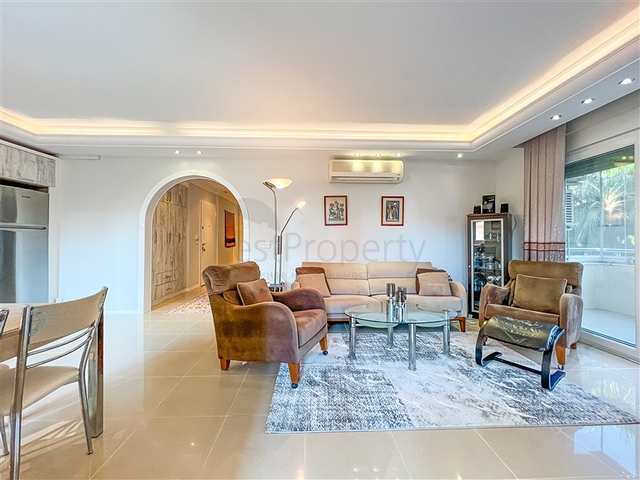 Квартира 2+1 на первой береговой линии в районе Махмутлар