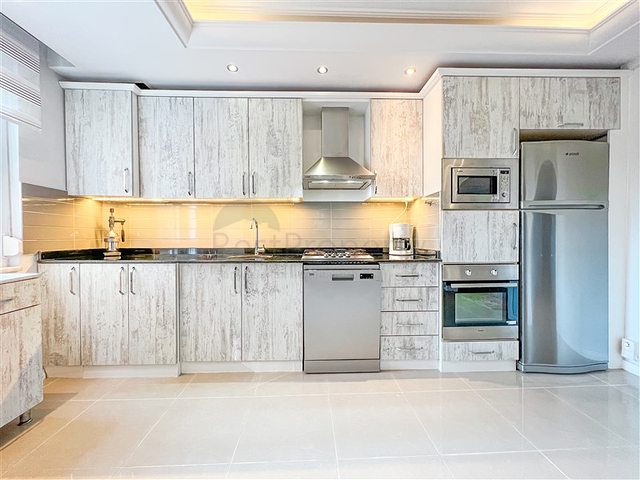 Квартира 2+1 на первой береговой линии в районе Махмутлар