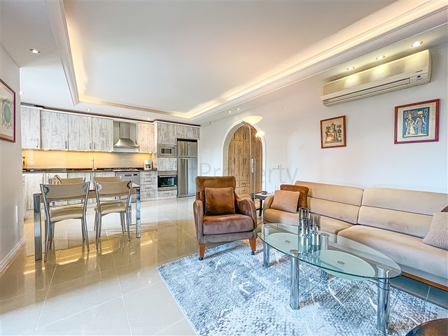 Квартира 2+1 на первой береговой линии в районе Махмутлар