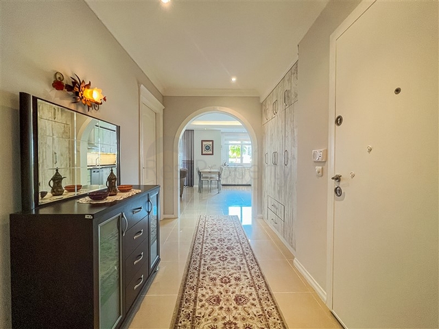 Квартира 2+1 на первой береговой линии в районе Махмутлар