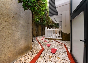 Меблированная вилла с панорамным видом в самом центре Алании