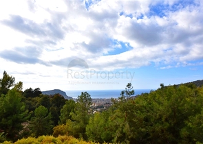 Меблированная вилла с панорамным видом в самом центре Алании