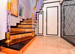 Меблированная вилла с панорамным видом в самом центре Алании