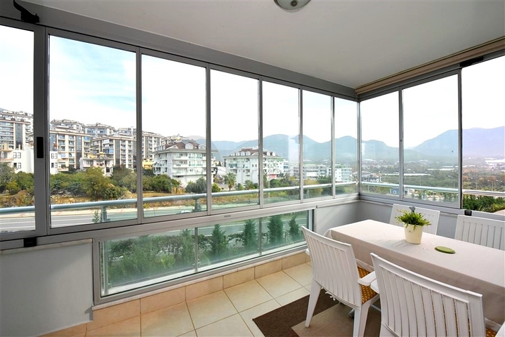 Квартира 2+1 в комплексе с большой зеленой территорией в центральном районе Джикджилли