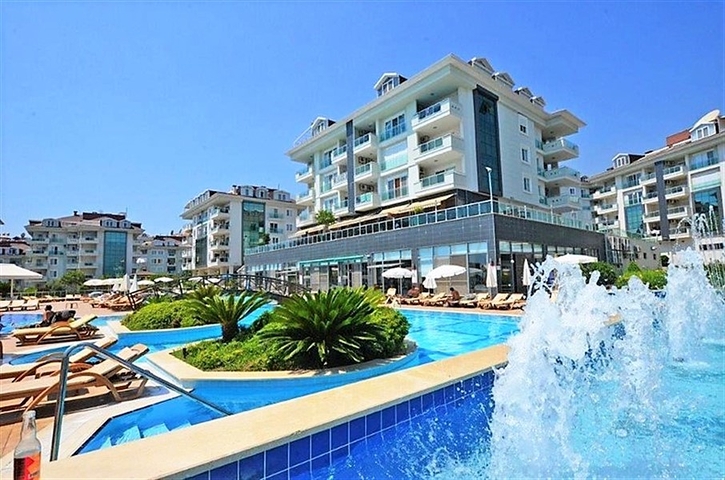 Квартира 2+1 в комплексе с большой зеленой территорией в центральном районе Джикджилли