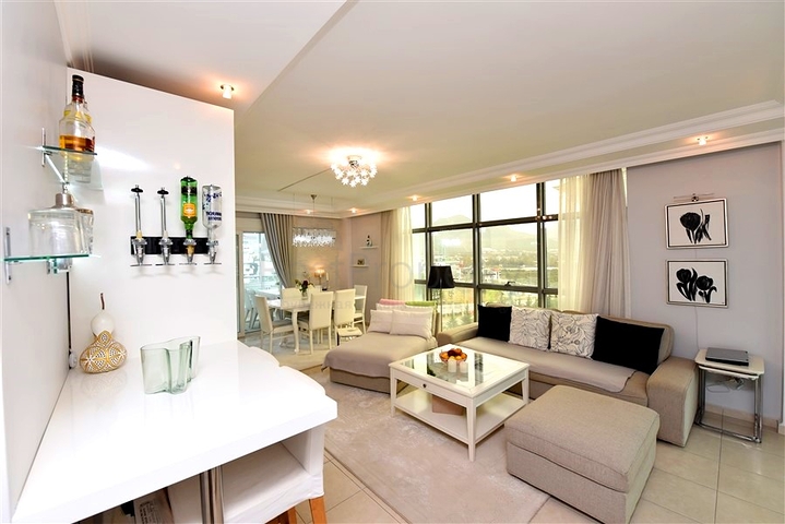 Квартира 2+1 в комплексе с большой зеленой территорией в центральном районе Джикджилли