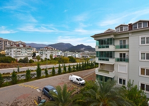 Квартира 2+1 в комплексе с большой зеленой территорией в центральном районе Джикджилли