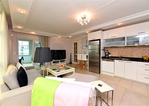 Квартира 2+1 в комплексе с большой зеленой территорией в центральном районе Джикджилли