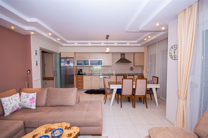 Меблированный пентхаус 4+1 в районе Оба