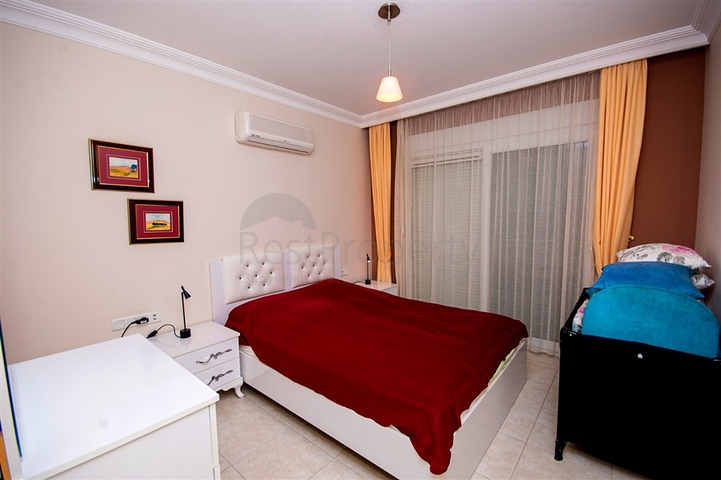 Меблированный пентхаус 4+1 в районе Оба