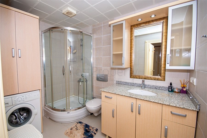 Меблированный пентхаус 4+1 в районе Оба