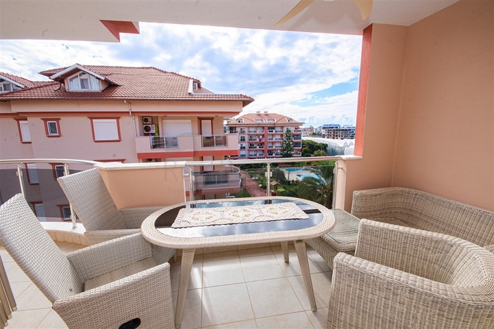 Меблированный пентхаус 4+1 в районе Оба