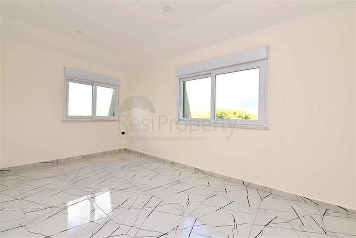 Трехкомнатный пентхаус в районе Оба