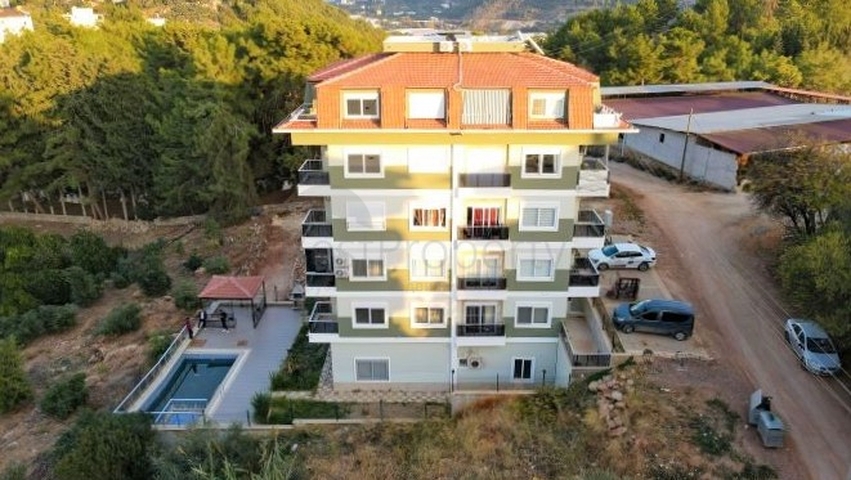 Трехкомнатный пентхаус в районе Оба