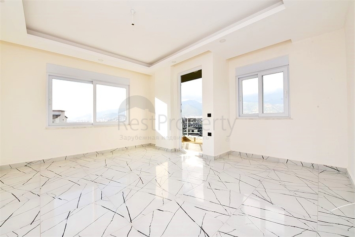 Трехкомнатный пентхаус в районе Оба