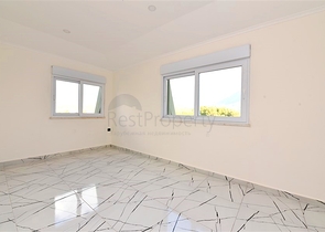 Трехкомнатный пентхаус в районе Оба