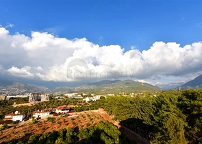 Трехкомнатный пентхаус в районе Оба