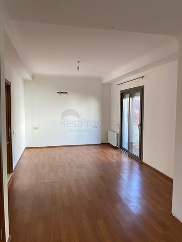 Частная вилла в окружении природы в районе Торба