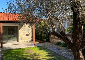 Частная вилла в окружении природы в районе Торба