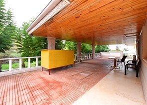 Шикарный дом с собственным бассейном и садом в районе Демирташ