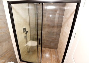 Шикарный дом с собственным бассейном и садом в районе Демирташ