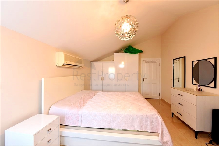 Просторный пентхаус планировкой 4+1 в районе Оба