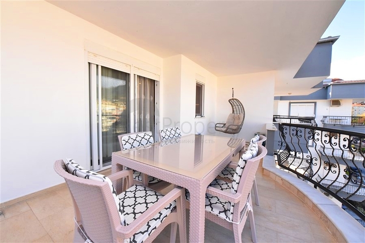 Просторный пентхаус планировкой 4+1 в районе Оба