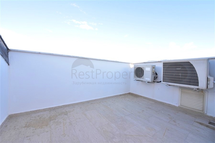 Просторный пентхаус планировкой 4+1 в районе Оба